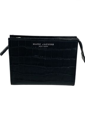 🌺 Marc Jacobs Black Embossed Clutch